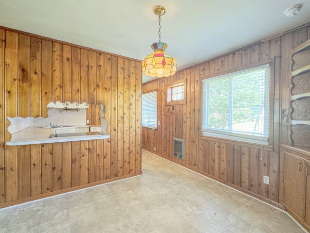 1204 Meadowlark Cir, Lafayette, TN 37083