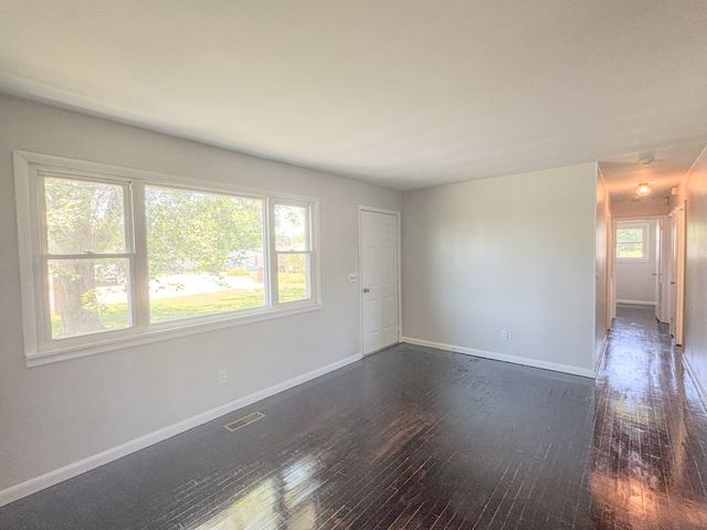 1204 Meadowlark Cir, Lafayette, TN 37083