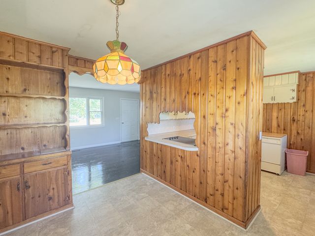 1204 Meadowlark Cir, Lafayette, TN 37083