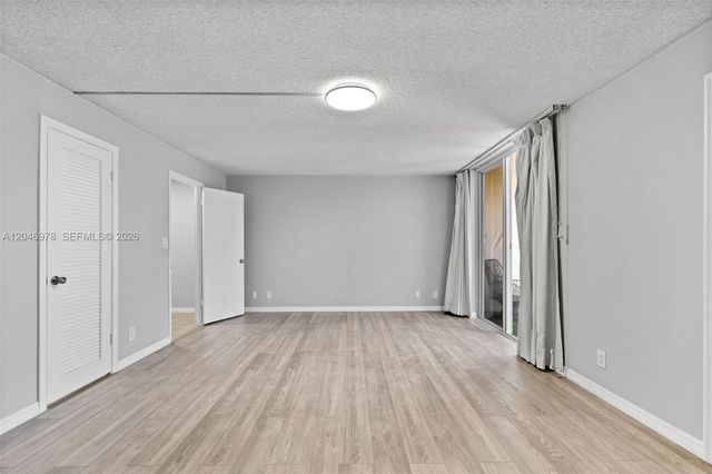 2408 NE 10th Street 122, Hallandale Beach, FL 33009