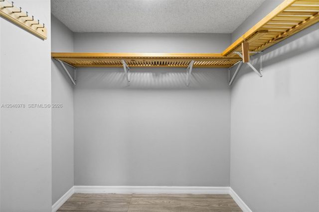 2408 NE 10th Street 122, Hallandale Beach, FL 33009