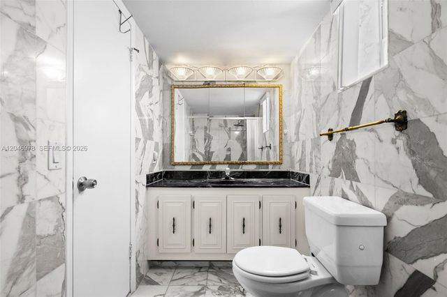 2408 NE 10th Street 122, Hallandale Beach, FL 33009