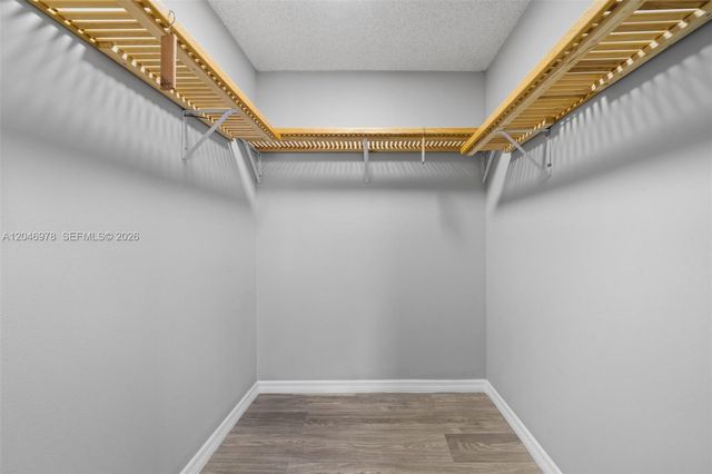 2408 NE 10th Street 122, Hallandale Beach, FL 33009