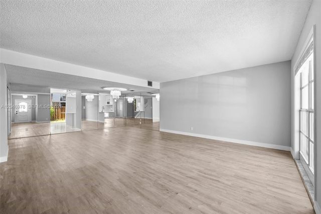 2408 NE 10th Street 122, Hallandale Beach, FL 33009