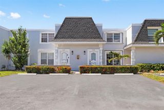 2408 NE 10th Street 122, Hallandale Beach, FL 33009