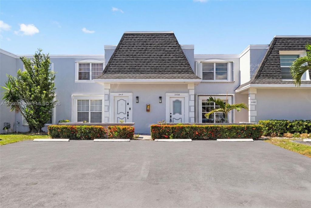 2408 NE 10th Street 122, Hallandale Beach, FL 33009