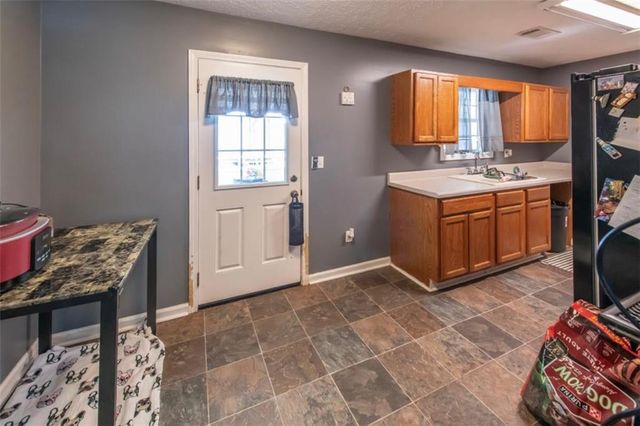 105 Pine Hill Road, Lagrange, GA 30241