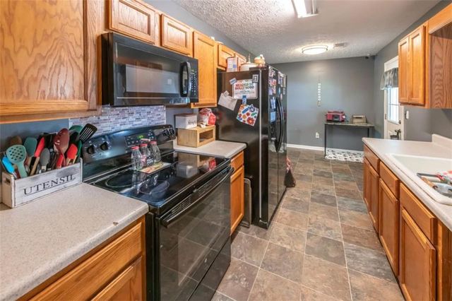 105 Pine Hill Road, Lagrange, GA 30241