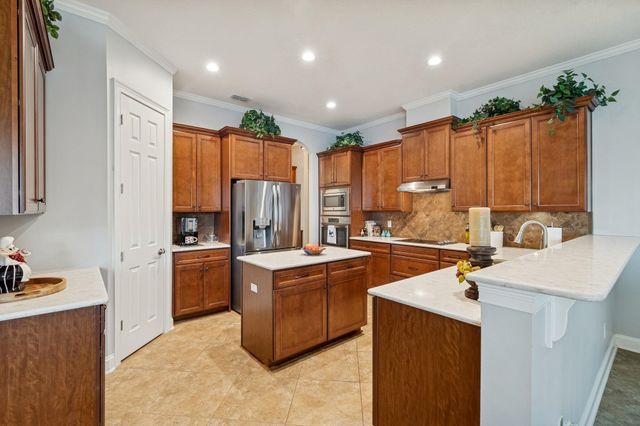 433 Venecia Way, St Augustine, FL 32086