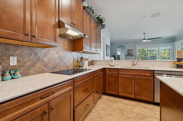 433 Venecia Way, St Augustine, FL 32086