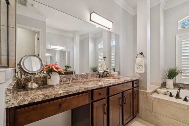 433 Venecia Way, St Augustine, FL 32086