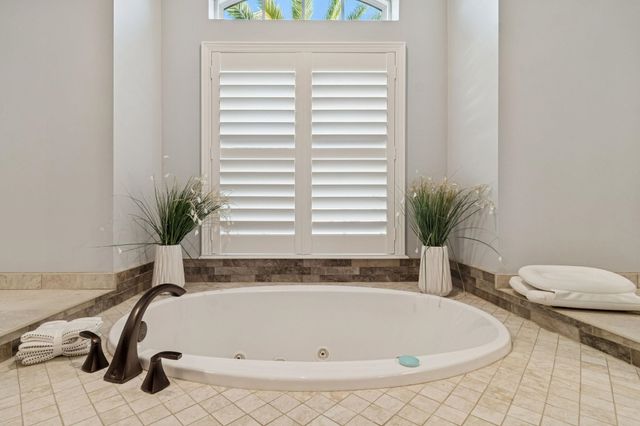 433 Venecia Way, St Augustine, FL 32086