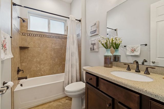 433 Venecia Way, St Augustine, FL 32086