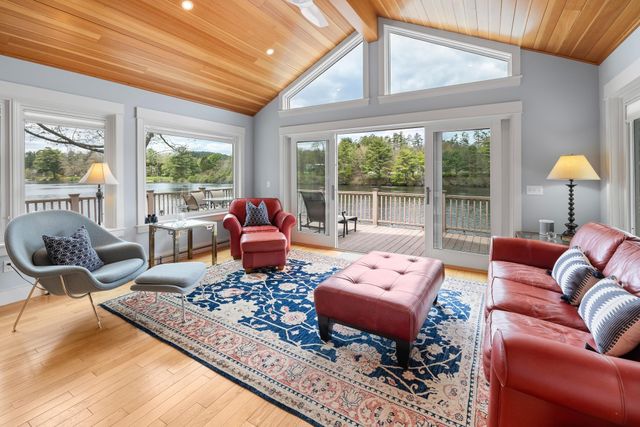 32 River Road, Hanover, NH 03755