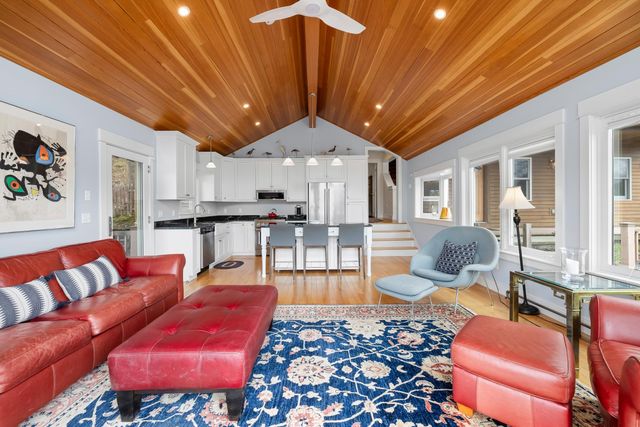 32 River Road, Hanover, NH 03755