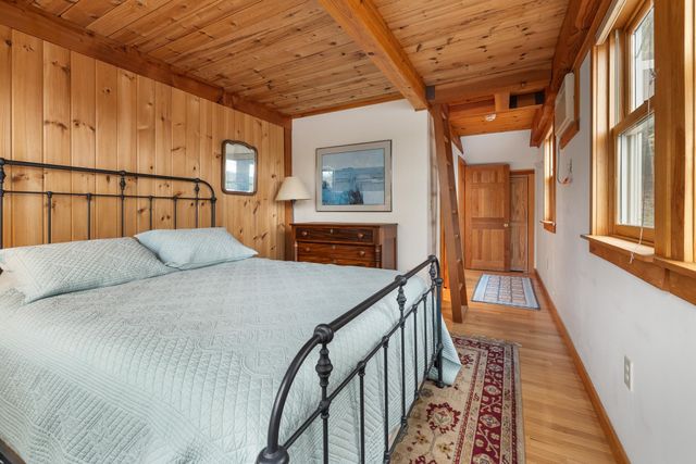 32 River Road, Hanover, NH 03755