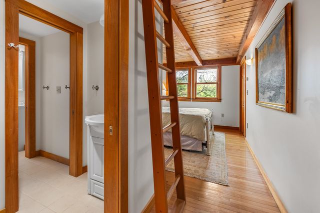 32 River Road, Hanover, NH 03755