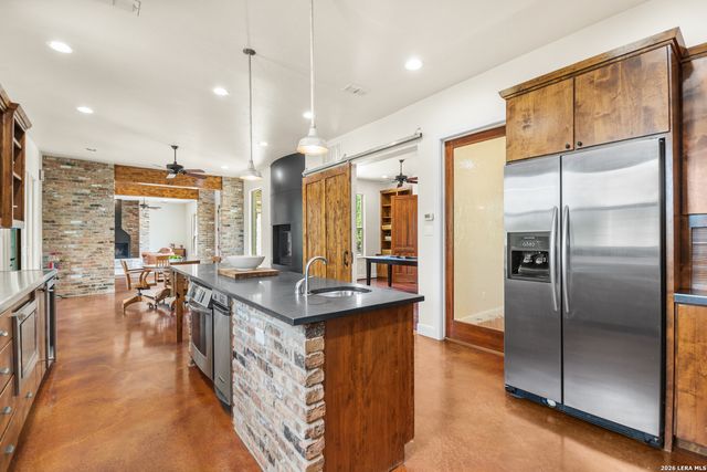 171 Scenic Bluffs, Boerne, TX 78006