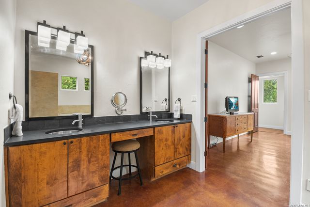 171 Scenic Bluffs, Boerne, TX 78006