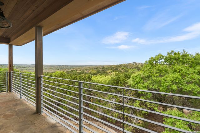 171 Scenic Bluffs, Boerne, TX 78006