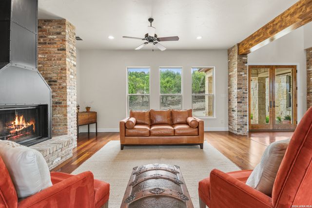 171 Scenic Bluffs, Boerne, TX 78006