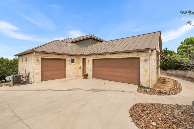 171 Scenic Bluffs, Boerne, TX 78006