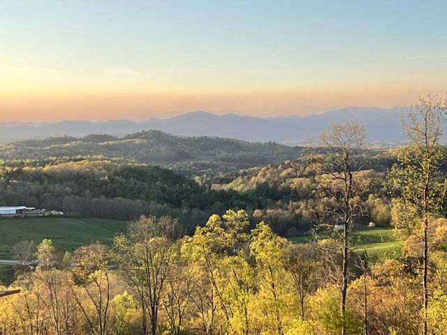 Lot 25 Grand Laurel, Brasstown, NC 28902