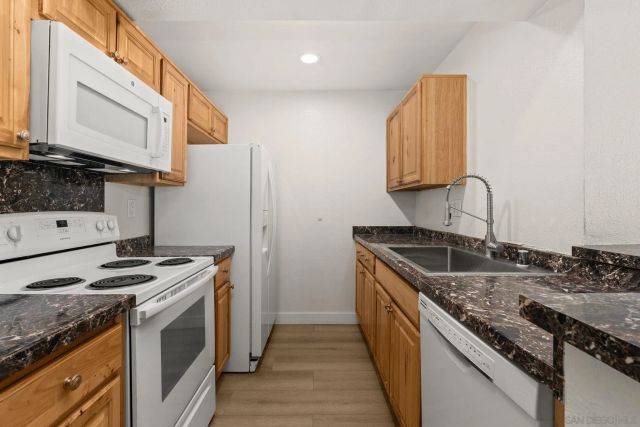 6171 Rancho Mission Rd 208, San Diego, CA 92108