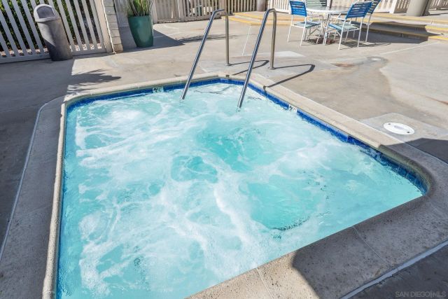6171 Rancho Mission Rd 208, San Diego, CA 92108