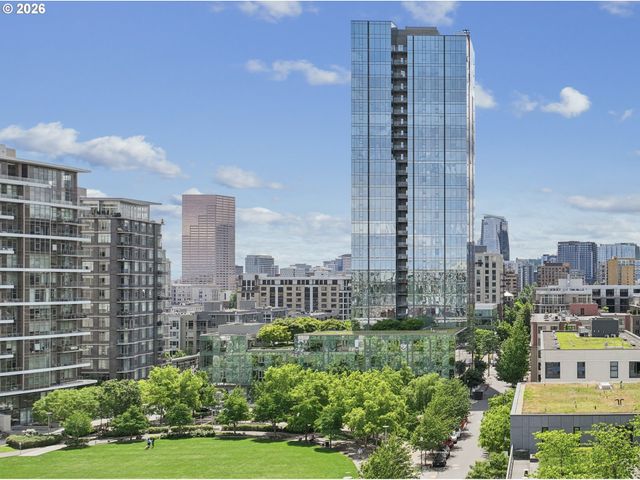 1075 Nw NORTHRUP St 515, Portland, OR 97209