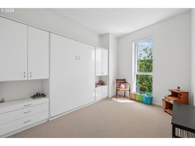 1075 Nw NORTHRUP St 515, Portland, OR 97209