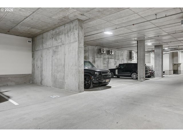 1075 Nw NORTHRUP St 515, Portland, OR 97209