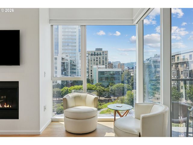 1075 Nw NORTHRUP St 515, Portland, OR 97209