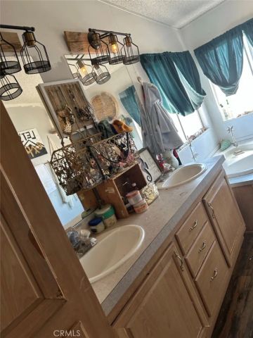 19033 Wagonwheel Road, Helendale, CA 92342