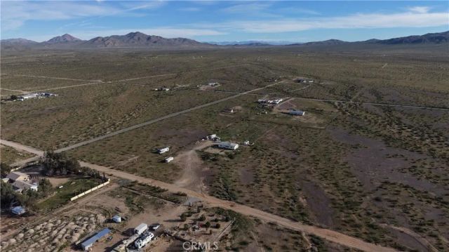 19033 Wagonwheel Road, Helendale, CA 92342