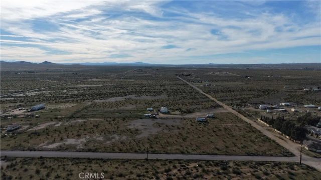 19033 Wagonwheel Road, Helendale, CA 92342