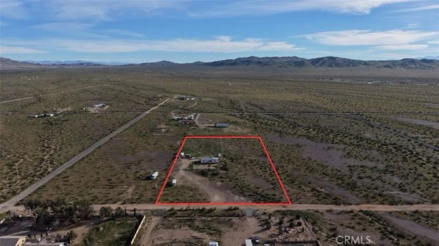 19033 Wagonwheel Road, Helendale, CA 92342