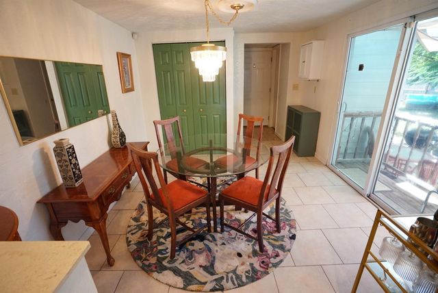 145 NE LINCOLN CIRCLE N, St Petersburg, FL 33702