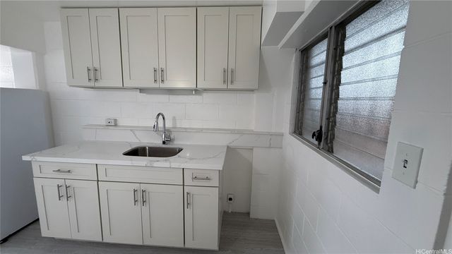 1323 Kinau Street 5, Honolulu, HI 96814