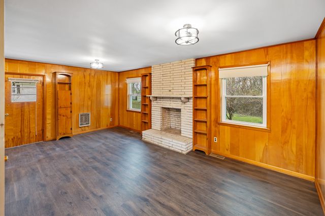 111 Cothron Dr, Lafayette, TN 37083