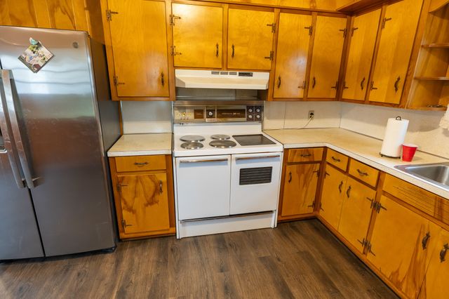 111 Cothron Dr, Lafayette, TN 37083