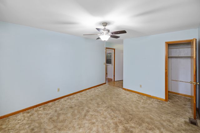111 Cothron Dr, Lafayette, TN 37083