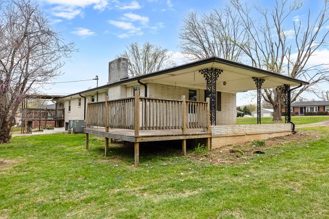 111 Cothron Dr, Lafayette, TN 37083