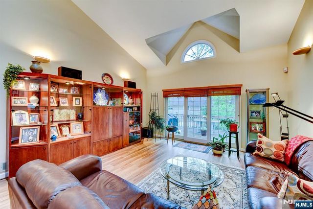 40 Worcester, Wayne, NJ 07470
