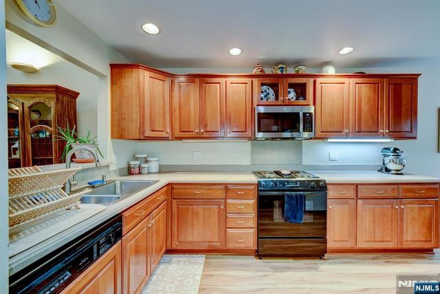 40 Worcester, Wayne, NJ 07470