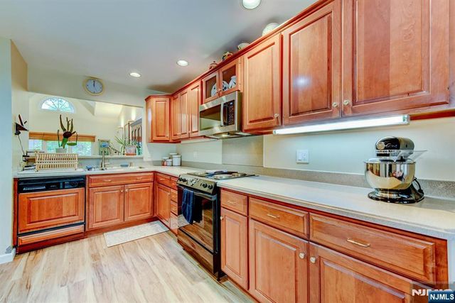 40 Worcester, Wayne, NJ 07470