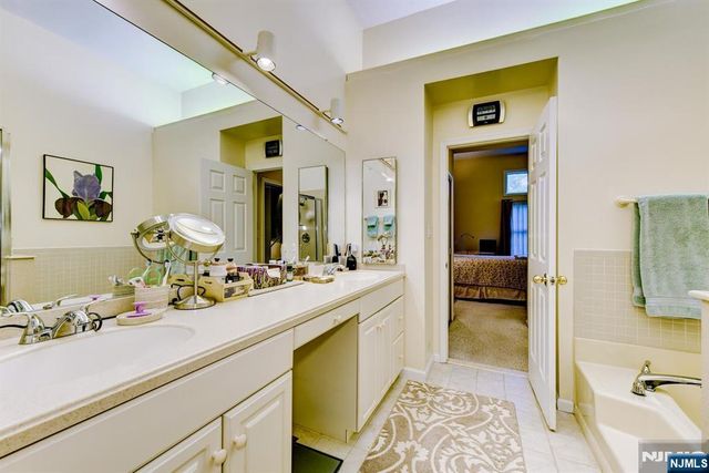 40 Worcester, Wayne, NJ 07470