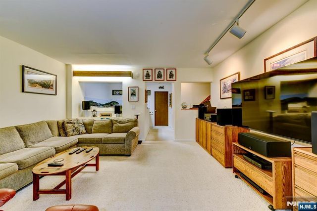 40 Worcester, Wayne, NJ 07470