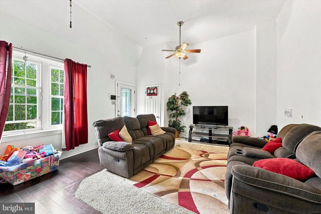 1539 YATES AVE, Linwood, PA 19061