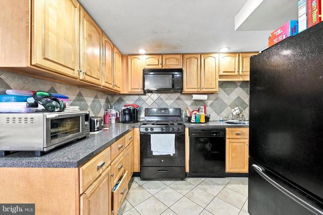1539 YATES AVE, Linwood, PA 19061